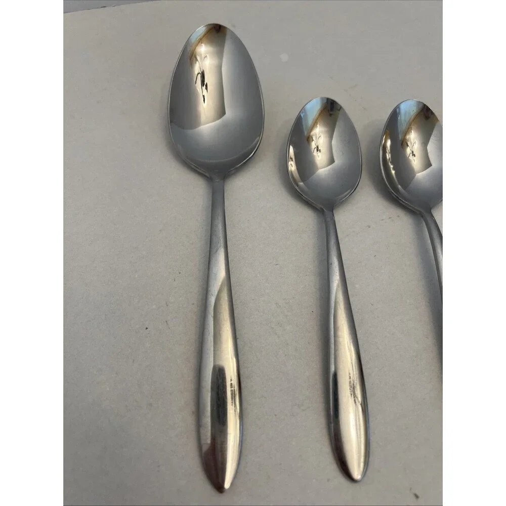 Oneida product set